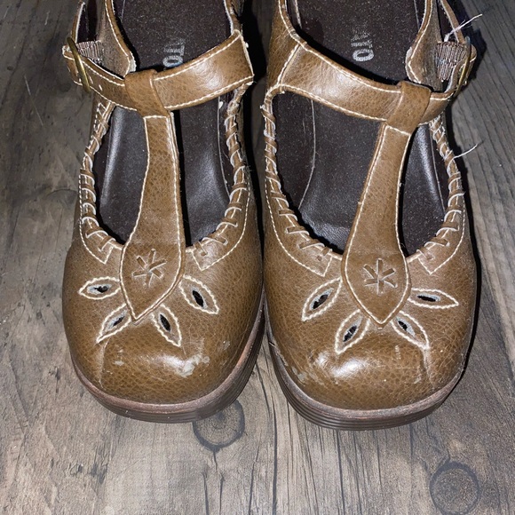 Hot Tomato Cottage Core Heels - Picture 2 of 2